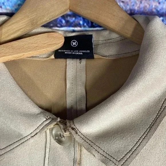 Miou Muse Women’s Button Down Soft Shirt Tan Medium - Picture 4 of 7